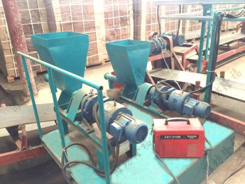 12万吨秸秆+菇渣基质(育苗土)