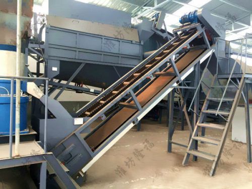 大倾角皮带输送机